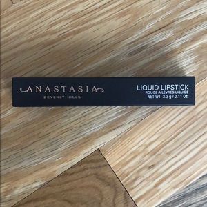 Anastasia Beverly Hills Liquid Lipstick Crush